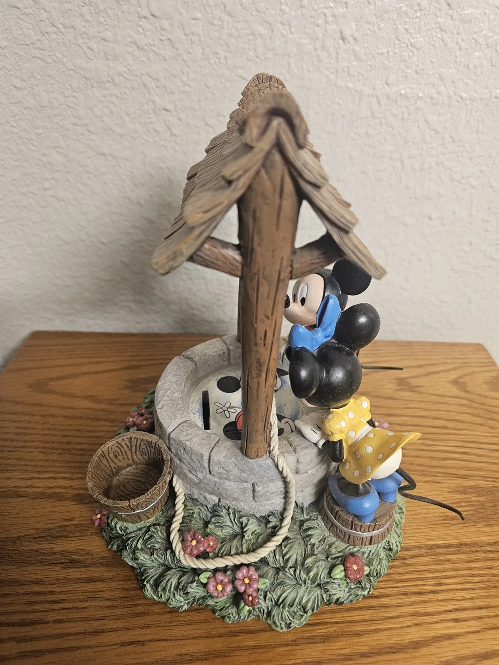 Hallmark Disney Mickey & Minnie 